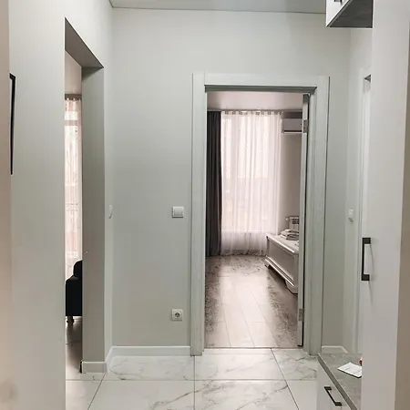 Apartments Domovik Myru St. 11S/21 Мукачево Екстер'єр фото
