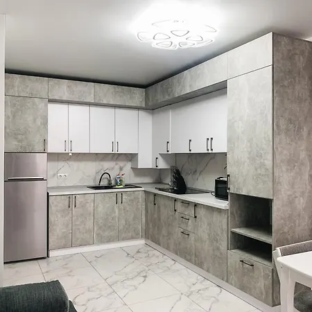 Apartments Domovik Myru St. 11S/21 Мукачево Екстер'єр фото