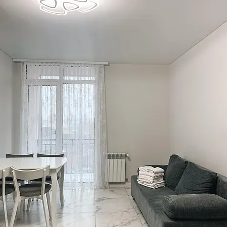 Apartments Domovik Myru St. 11S/21 Мукачево Екстер'єр фото