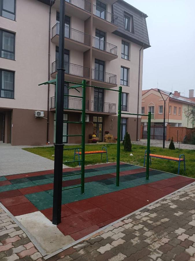 Domovik Myru St. 11s/21 * Mukacheve